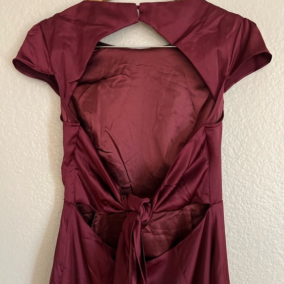 Romance Burgundy Satin Tie-Back Maxi Dress Large NWOT - Picture 4 of 7